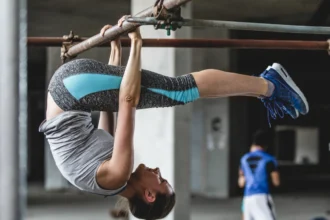 Gymnastics Skin the Cat