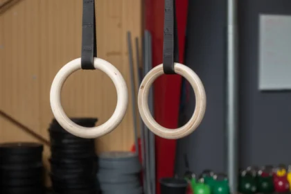 handstand still rings